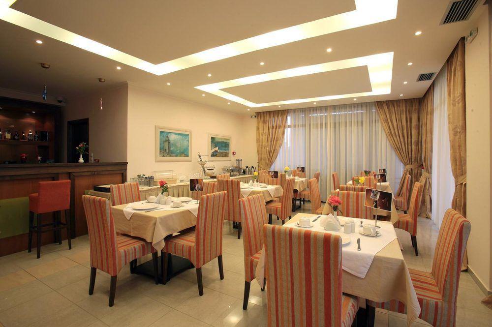 Kyniska Hotel ปลีตรา ภายนอก รูปภาพ