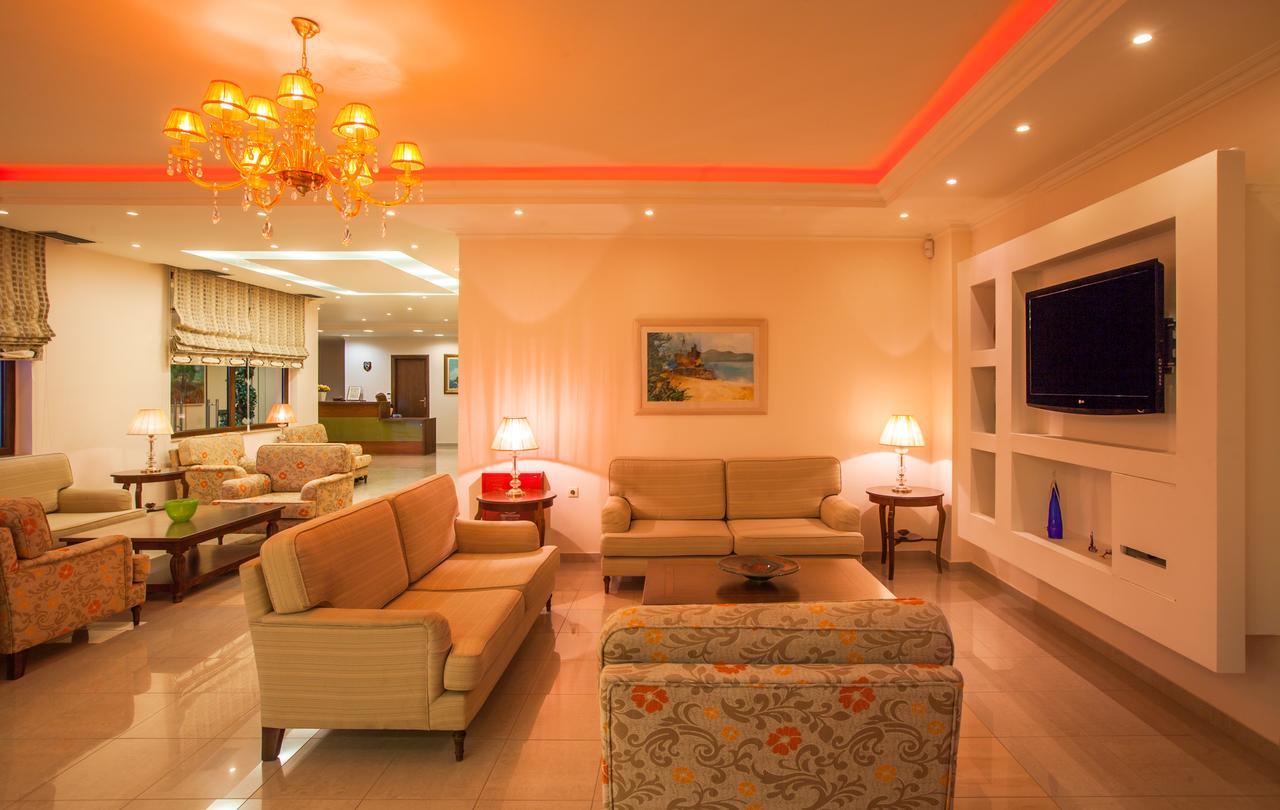 Kyniska Hotel ปลีตรา ภายนอก รูปภาพ