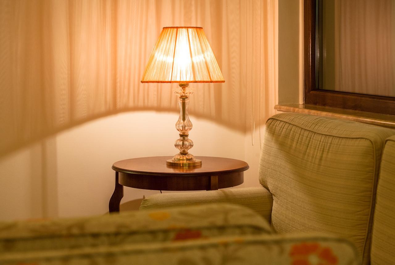 Kyniska Hotel ปลีตรา ภายนอก รูปภาพ
