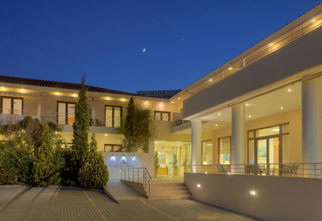 Kyniska Hotel ปลีตรา ภายนอก รูปภาพ