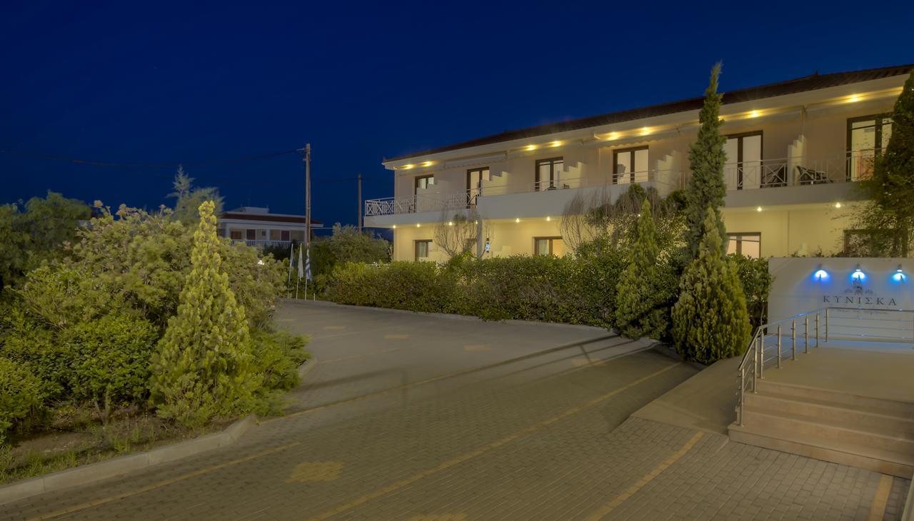 Kyniska Hotel ปลีตรา ภายนอก รูปภาพ